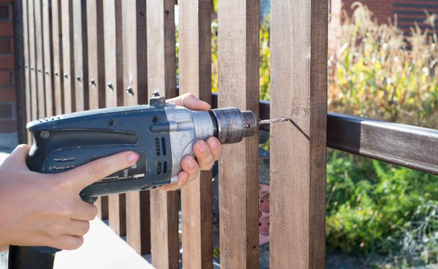 Fence Installation Cost in Bromley